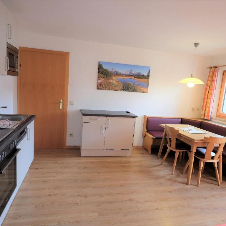 Haus Weitgasser - Apartment mit 2 Schlafzimmern und Balkon - 4