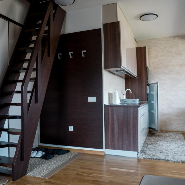 VILA JEZERO - Deluks Apartman - 1