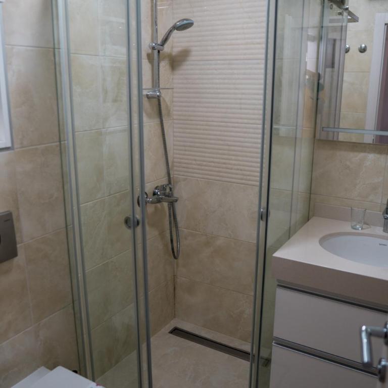 VILA JEZERO - Deluks Apartman - 4