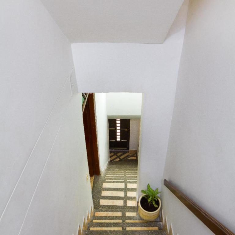 Casa Entera-Cerca a Mall La Central y Estación de Tranvía - Casa - 46