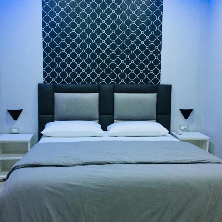 B&B Fiumara - King Room with Balcony - 17