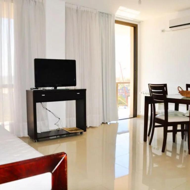 Vista Lago Carlos paz III - Apartamento - 5