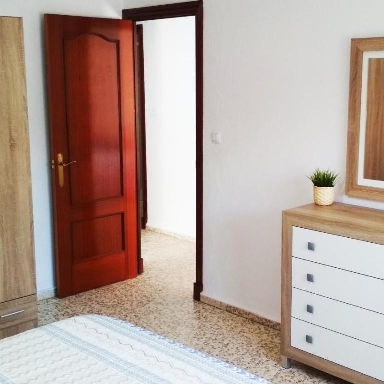 APARTAMENTO VILLA DE ROTA - VISTA MAR, 135m2, Terraza, SAT TV y más - Apartamento - 5