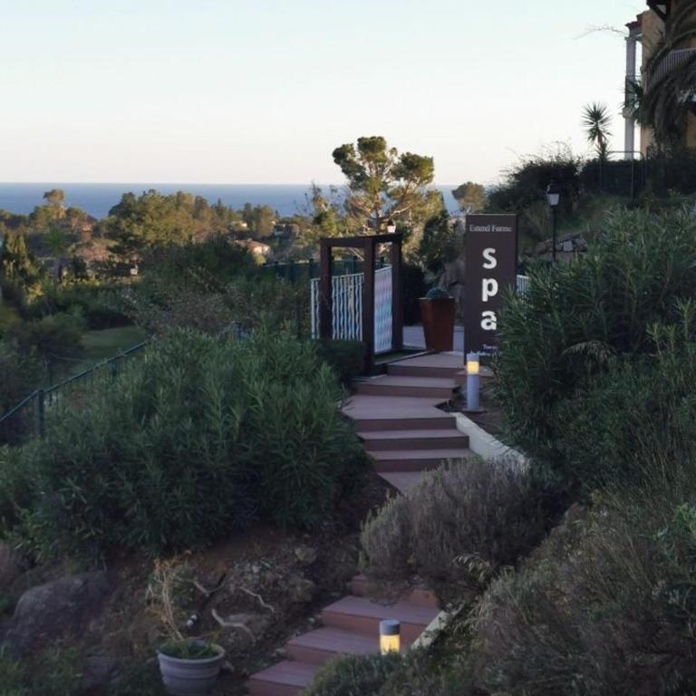 SAINT RAPHAEL, CAP ESTEREL Le Hameau. Vue mer - Studio with Sea View - 18