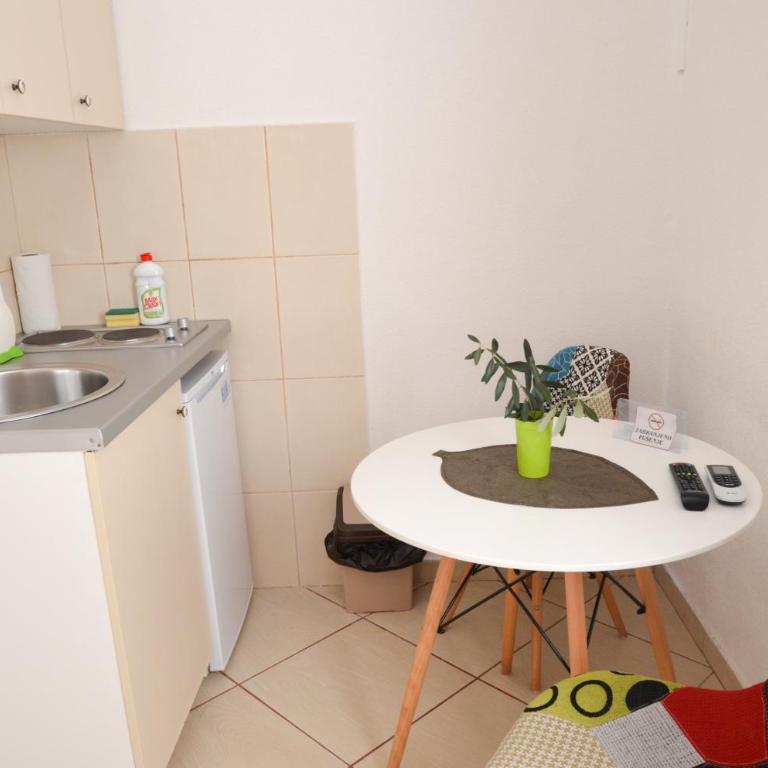 Tea apartments - Studio Apartment - 6