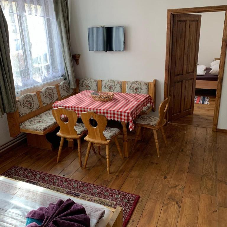 Tuxie Haus - Apartment - Ground Floor - 4