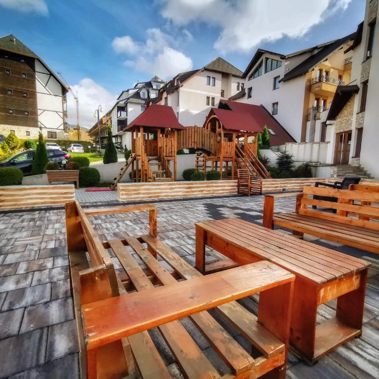 Apartman Pahulja - Milmari - Apartment with Mountain View - 39