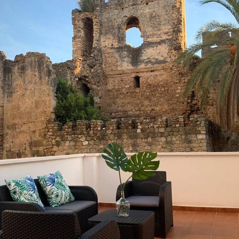 RENOVATED HOUSE IN OLD TOWN MARBELLA. - Casa de 4 dormitorios - 6
