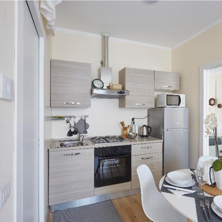 Beautiful bohemian apartment in the center with air conditioning and free private parking - One-Bedroom Apartment - 9