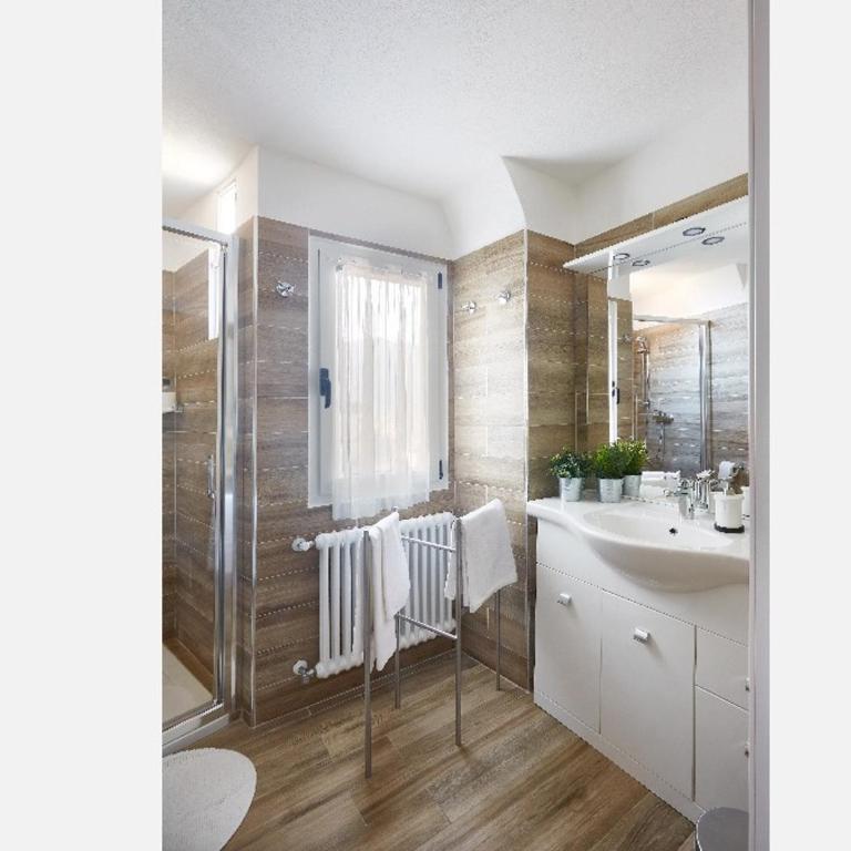Beautiful bohemian apartment in the center with air conditioning and free private parking - One-Bedroom Apartment - 21