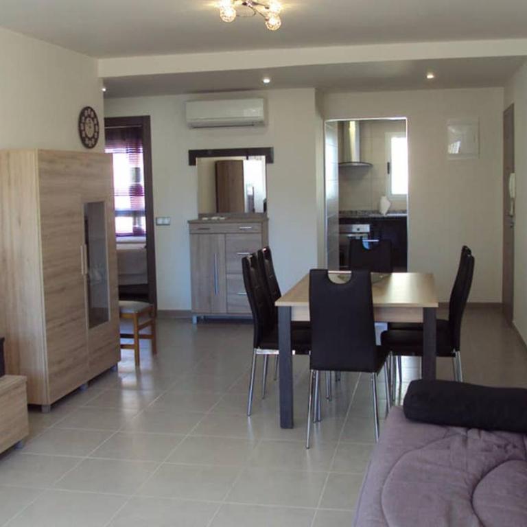 Edificio Alteanos V - Two-Bedroom Apartment - 1