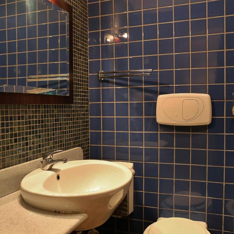 B&B Opera Catania Centro Storico - Triple Room - 17