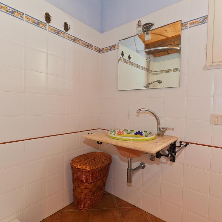Terrazza del Centro (by Vacation Service) - Three-Bedroom Apartment with Terrace and Sea View - 15