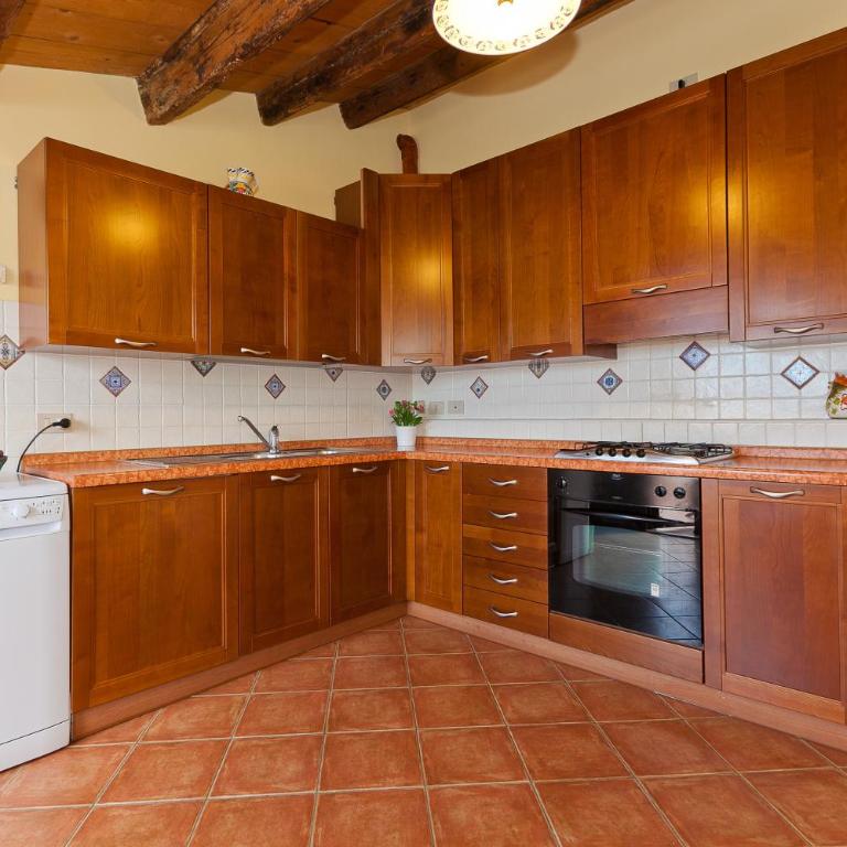 Terrazza del Centro (by Vacation Service) - Three-Bedroom Apartment with Terrace and Sea View - 7
