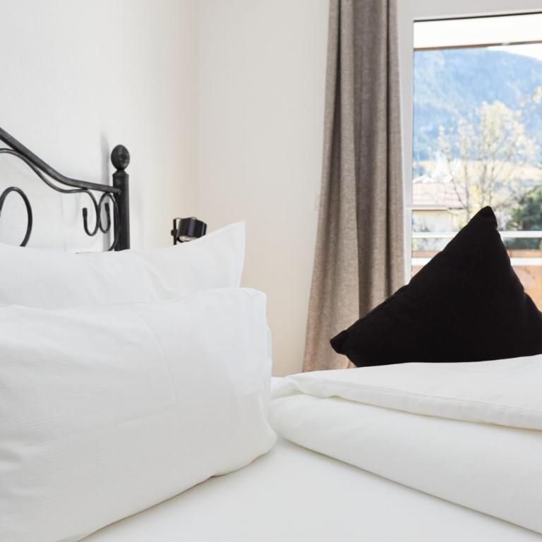 Haus Alpenherz - Apartment with Mountain View - 4