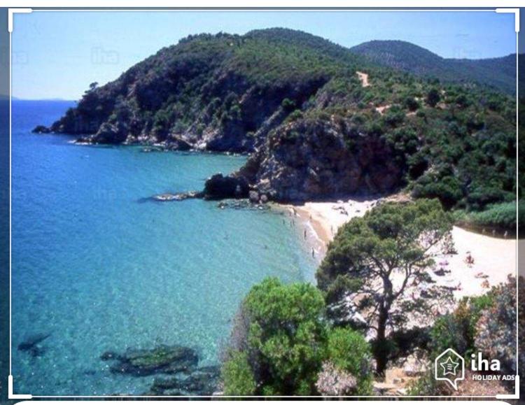 CAVALAIRE vue MER au loin MAISONNETTE TOUT ÉQUIPÉE POUR 4 PERSONNES AVEC PISCINE CLIM WIFI VÉLOS TV BARBECUES - Appartement - Vue sur Mer - 61