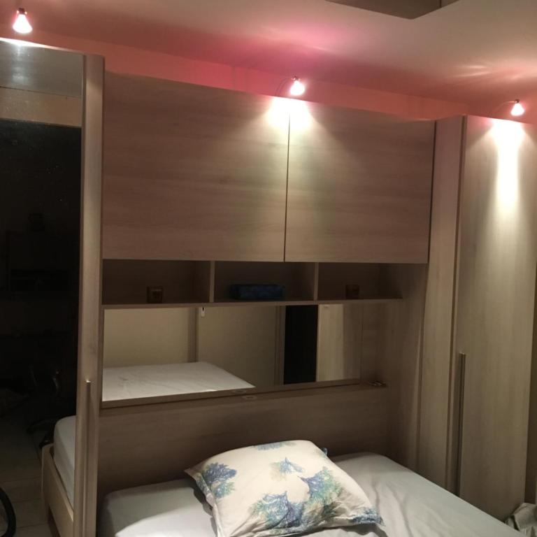 CAVALAIRE vue MER au loin MAISONNETTE TOUT ÉQUIPÉE POUR 4 PERSONNES AVEC PISCINE CLIM WIFI VÉLOS TV BARBECUES - Appartement - Vue sur Mer - 9