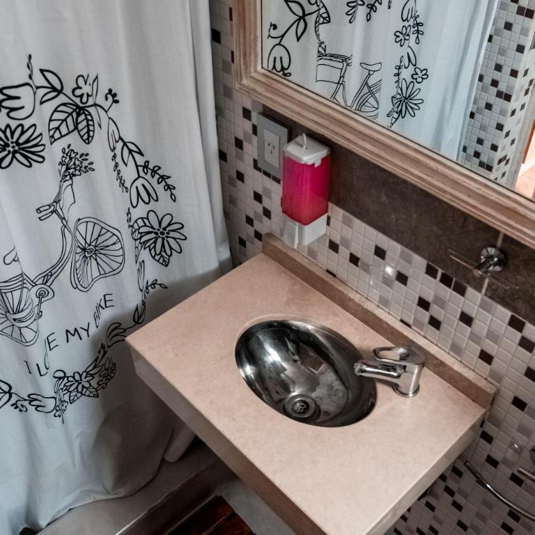 Che Juan Hostel BA - Cama en habitación compartida femenina de 6 camas - 12