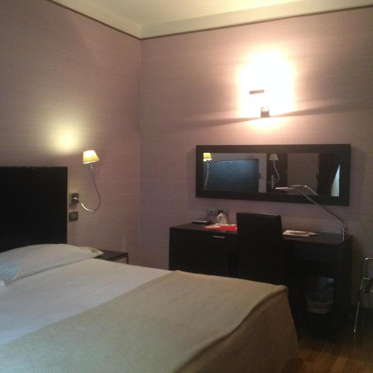 MH Design Hotel - Camera Matrimoniale Standard - 6