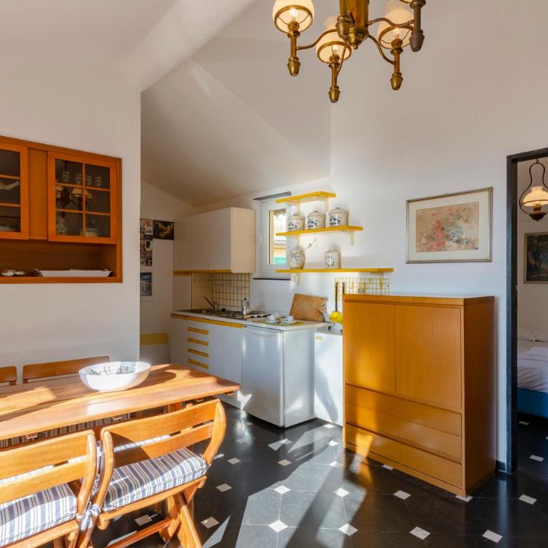 JOIVY Camogli Treasure for 4 with Terrace and Incredible View - Appartamento con 1 Camera da Letto - 11