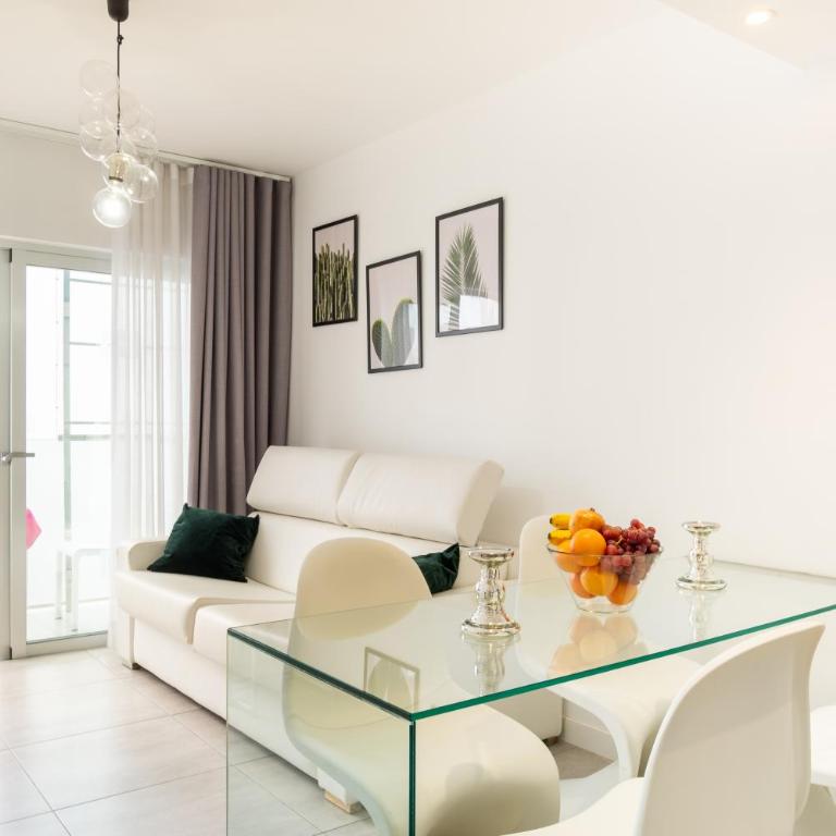 Casa Flor - One-Bedroom Apartment - 14