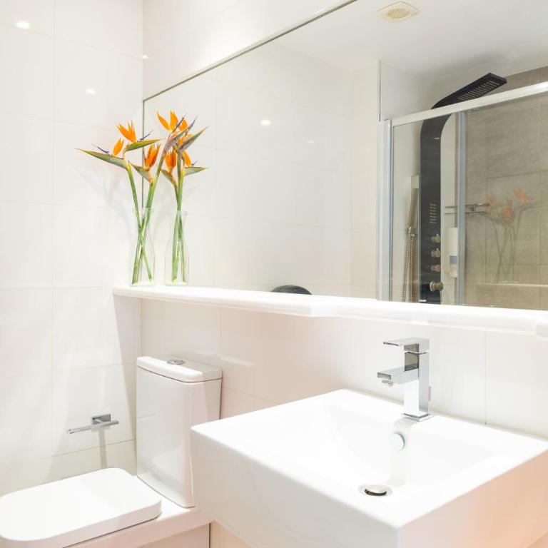 Casa Flor - One-Bedroom Apartment - 33