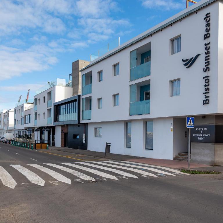 Casa Flor - One-Bedroom Apartment - 35