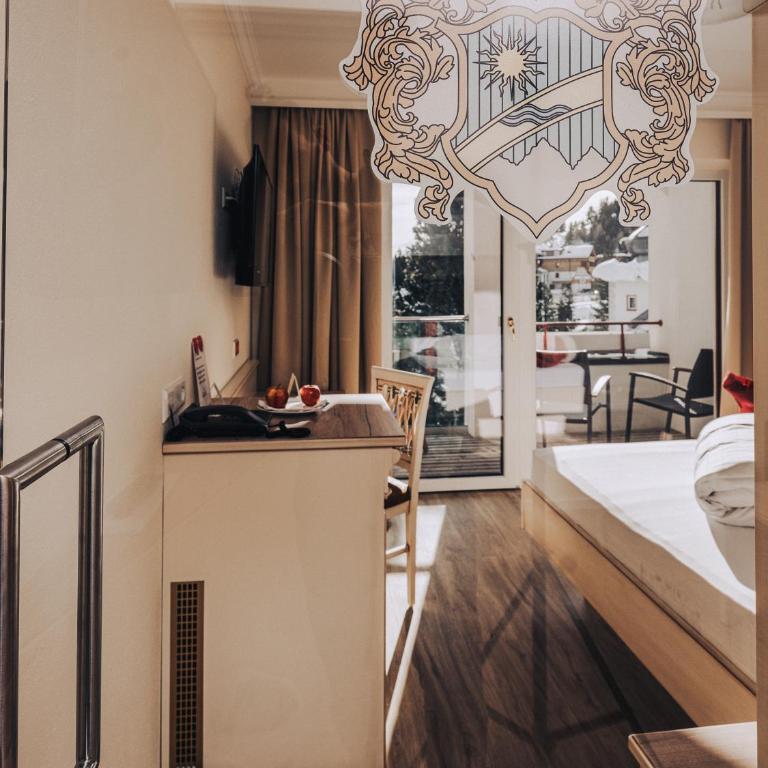 Schlosshotel Seewirt - Deluxe Doppelzimmer mit Balkon - 3