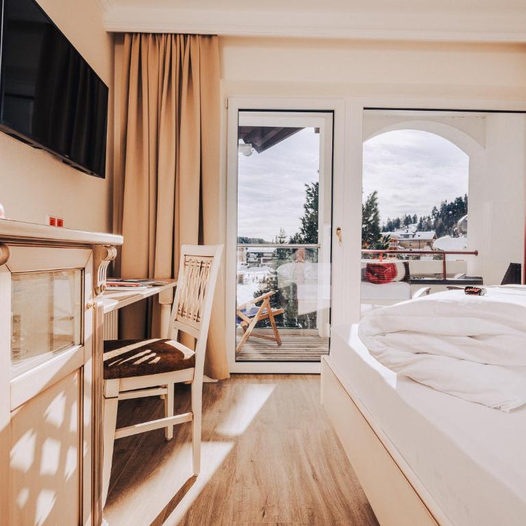 Schlosshotel Seewirt - Deluxe Doppelzimmer mit Balkon - 5
