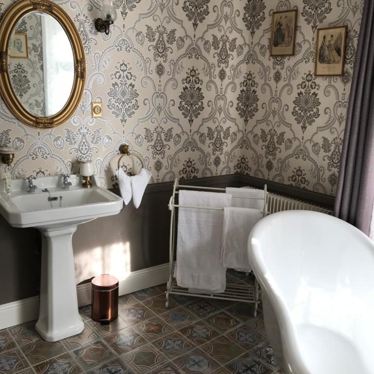Chambres d'hôtes du château - Chambre Double Deluxe avec Vue sur Château - 6
