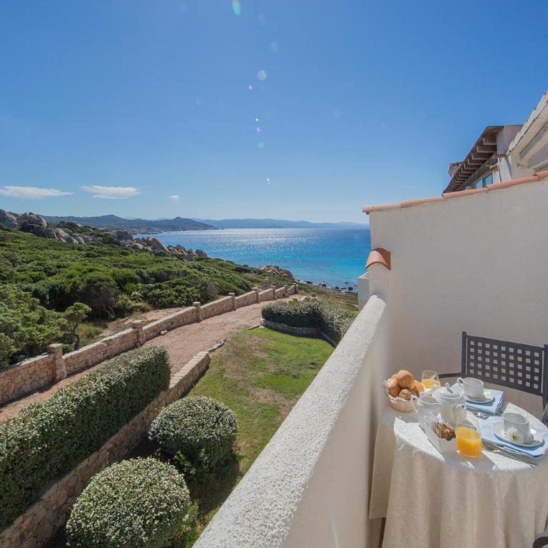 COLONNA GRAND HOTEL CAPO TESTA, a Colonna Luxury Beach Hotel, Santa Teresa Sardegna - Camera Superior Matrimoniale/Doppia con Letti Singoli - 3