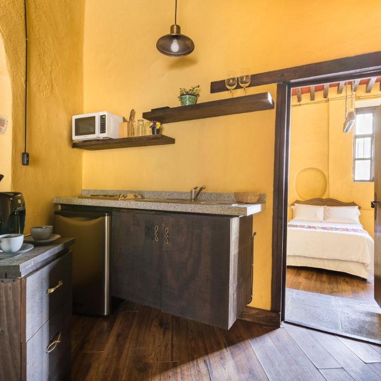 Los Camilos - Junior Suite with Garden View - 1