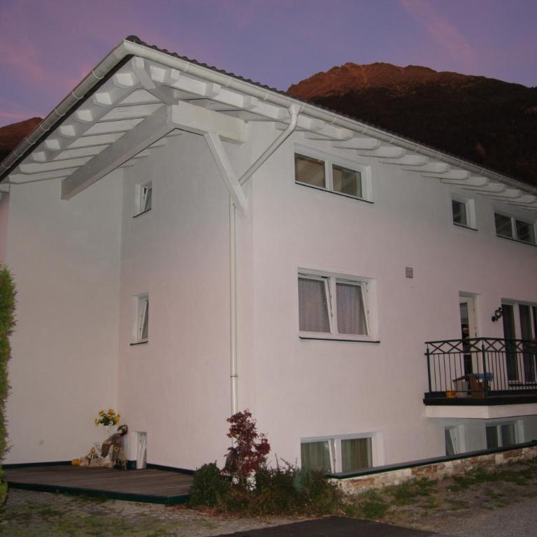 Haus Alpenflora - Apartment mit 3 Schlafzimmern - 2