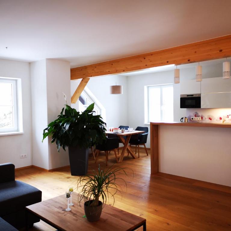 Ferienwohnungen BERGfeeling - Apartment mit Blick auf die Berge - 12