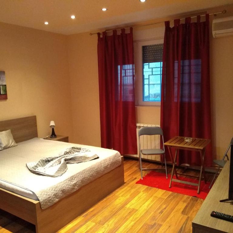 Castel Bianco - One-Bedroom Apartment - 1