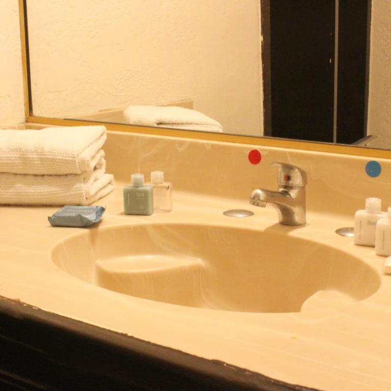 Sunio City - Standard Double Room - 1