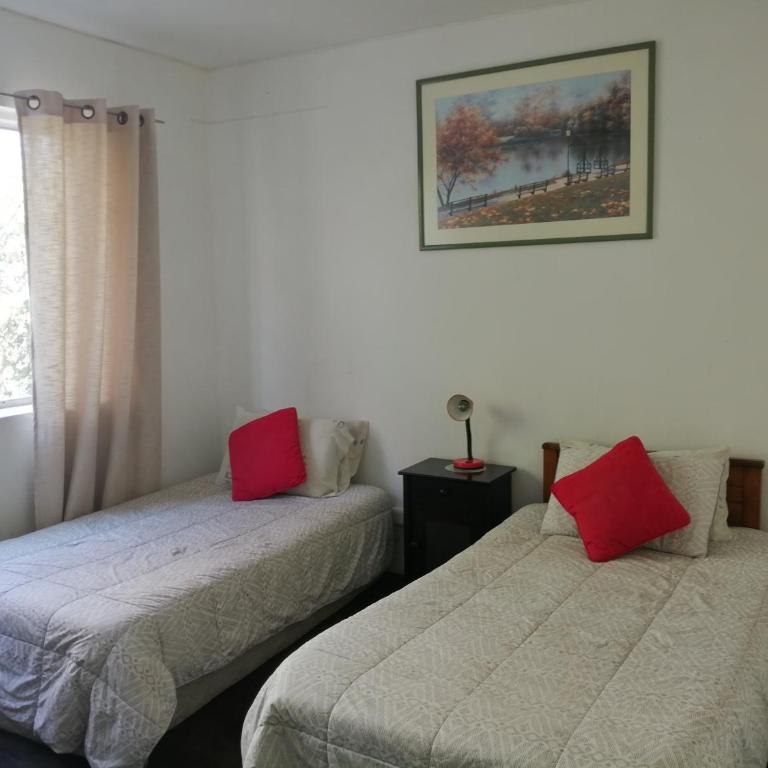 Hospedaje Mancora - Habitación Doble con baño compartido - 1 o 2 camas - 6