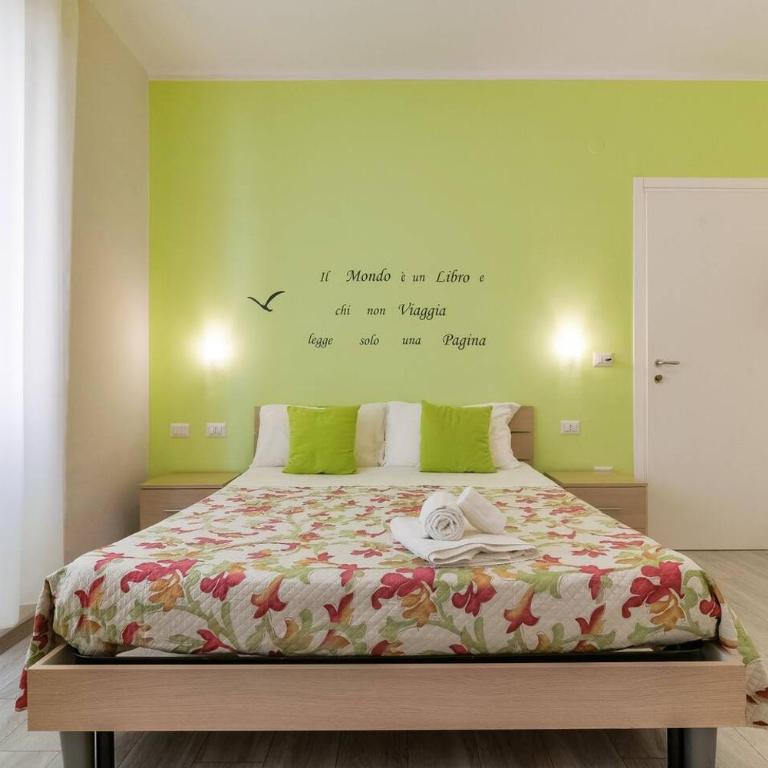 Leolù Guesthouse Alghero - Camera Tripla con Bagno Privato - 1