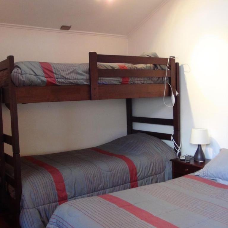 Hostal Los Avellanos - Habitación cuádruple - 4