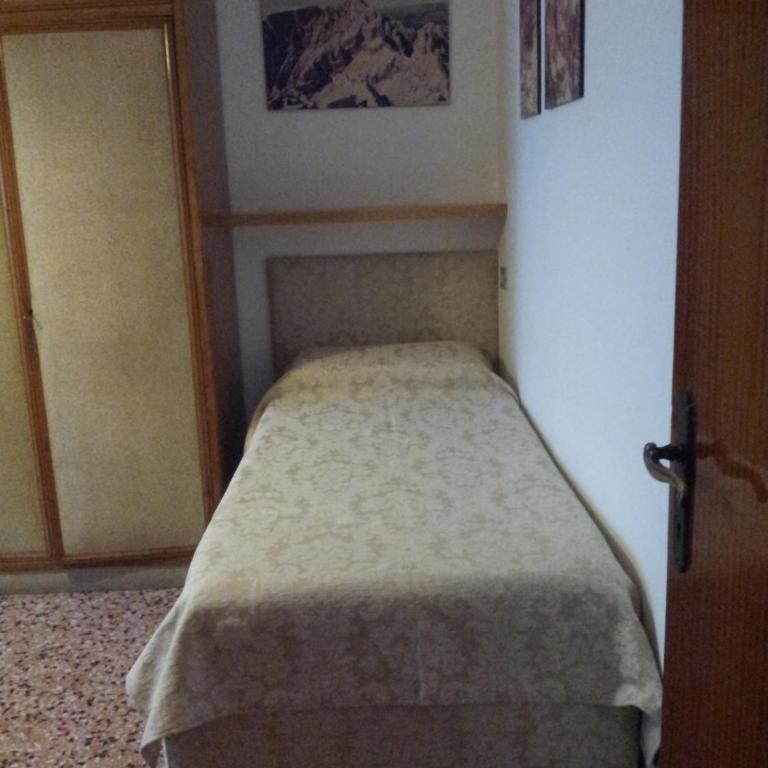 Da Emi E Giuly - Appartamento con 2 Camere da Letto - 39