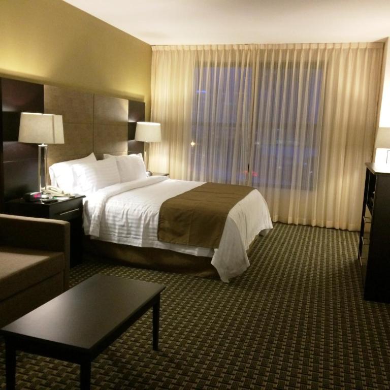 Holiday Inn Mexico Santa Fe by IHG - Habitación Premium con cama extragrande - 3