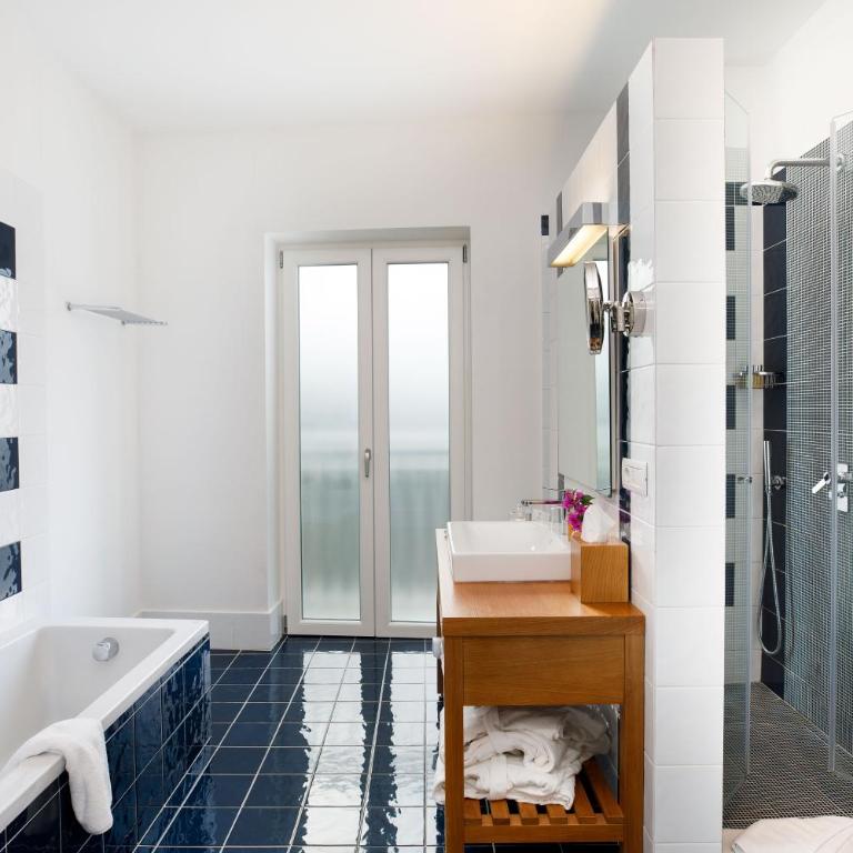 Villa Fiorella Art Hotel - Junior Suite - 4