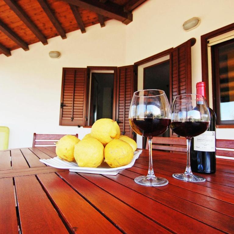 Sole Mare Deluxe - Three-Bedroom Vacation Home - 28