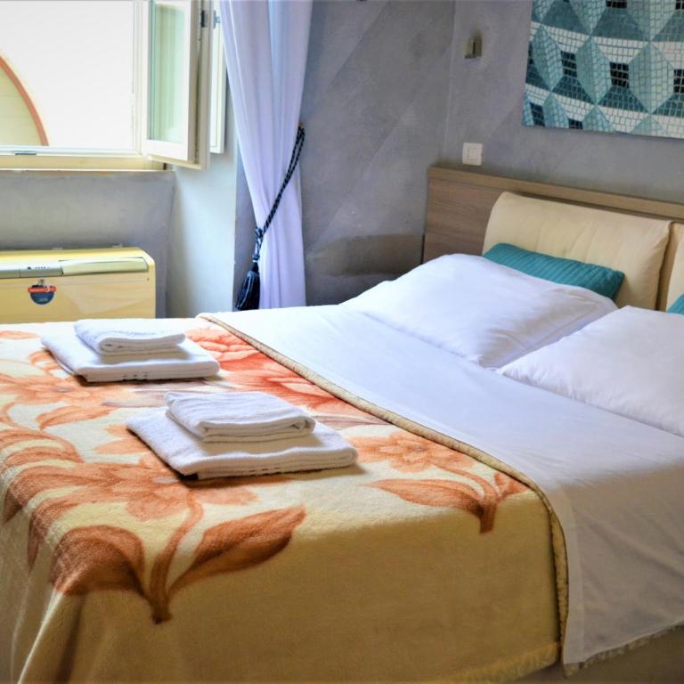 Art And Relax Suites - Camera Matrimoniale - 15