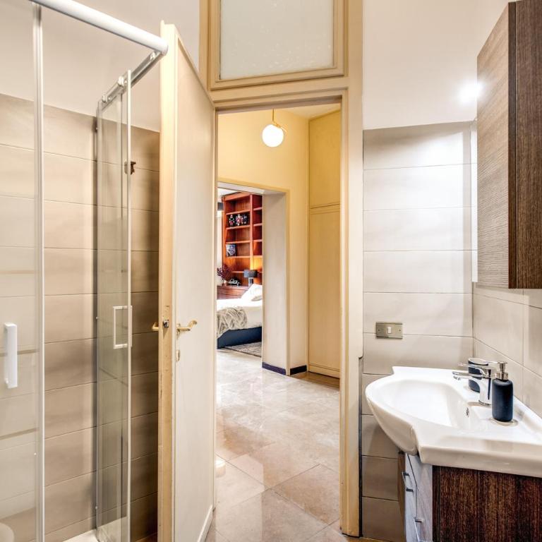 DowntownApartments - Borghese Green - Four-Bedroom Apartment - 40
