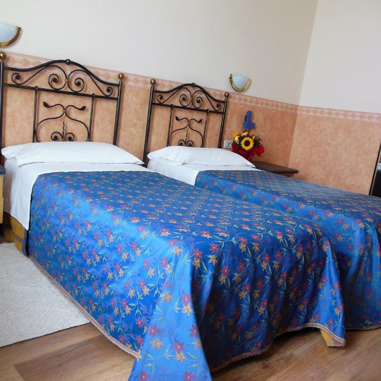 Hotel San Giorgio - Camera Doppia con Letti Singoli - 2