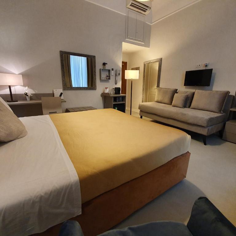 Hotel Maxim Axial - Camera Tripla Superior - 2