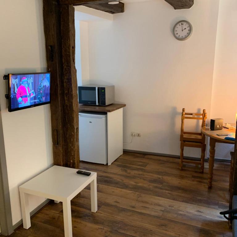 Historical town center cosy flat - Studio - 10