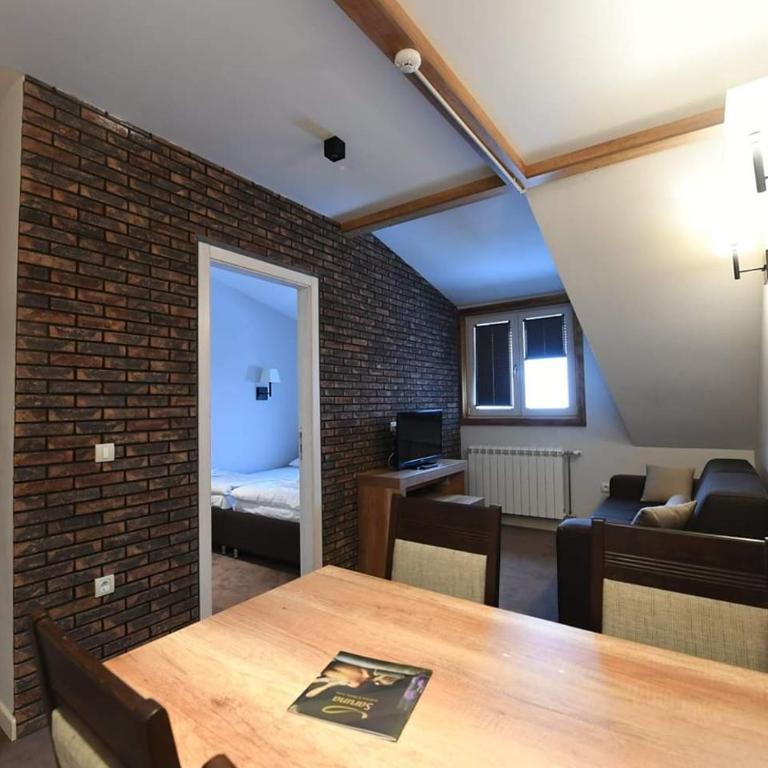 Župa Apartmani - One-Bedroom Suite - 1