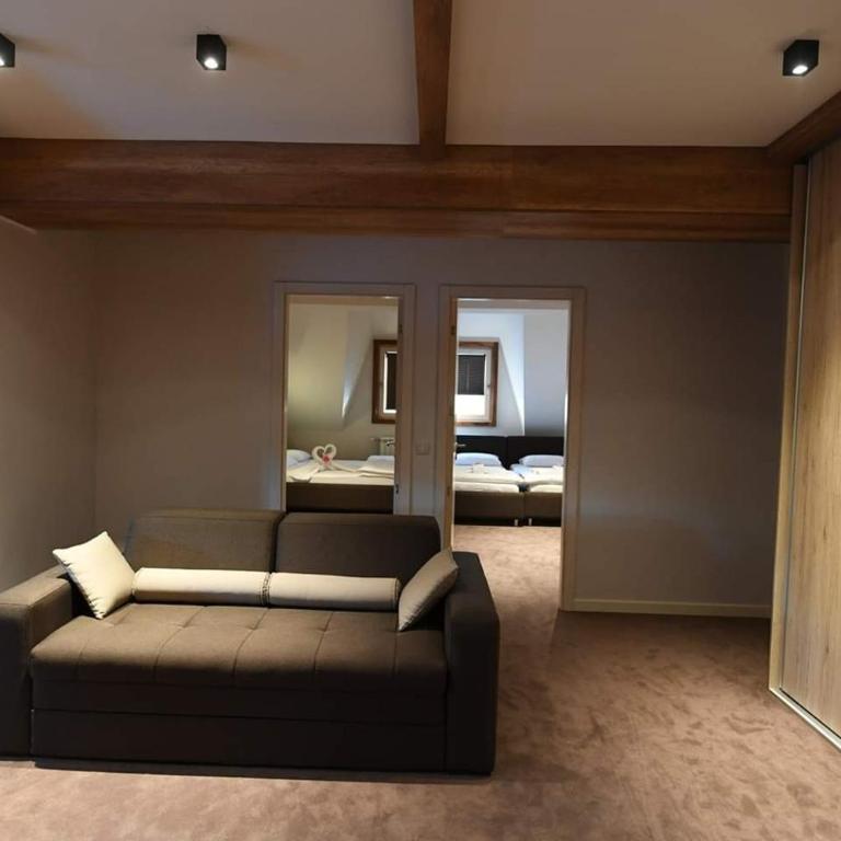 Župa Apartmani - Family Suite - 1